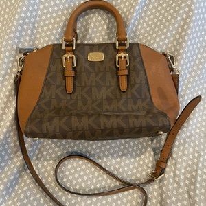 Authentic Michael Kors handbag/shoulderbag